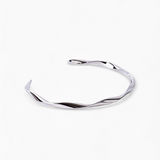 Twist Simplicity Bracelet