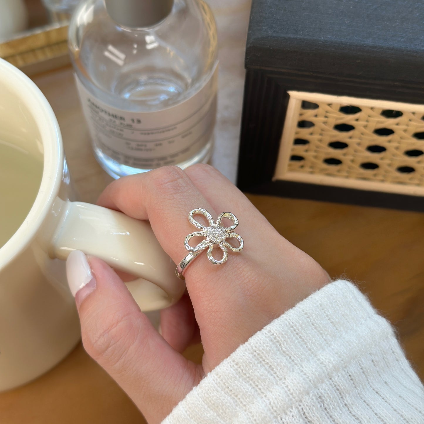 Flower Hollowed Ring