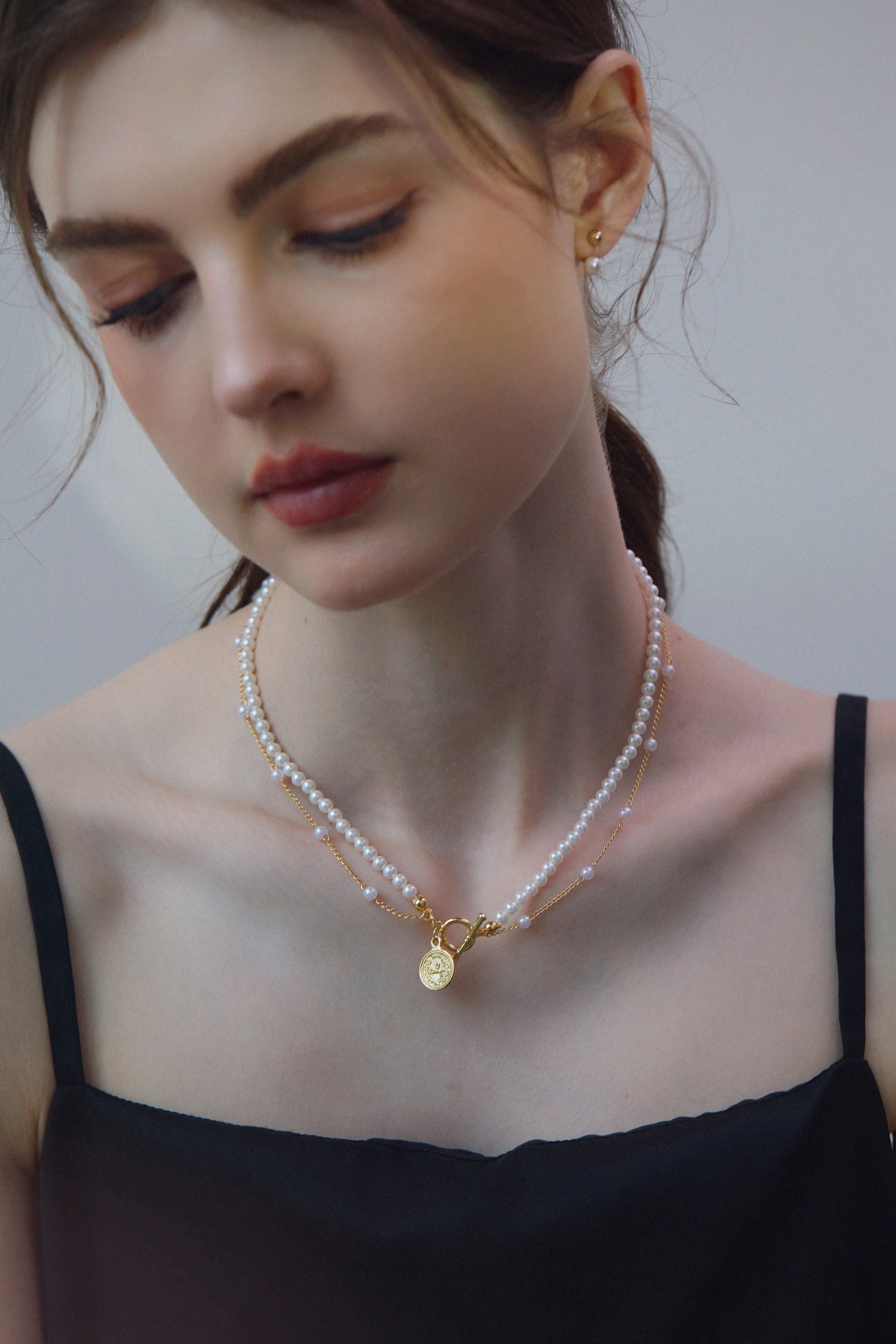 CH Retro Double-Layer Pearl Necklace