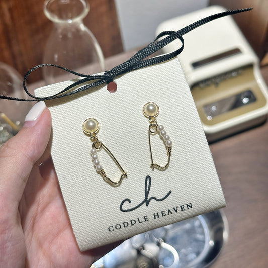 Wired Pearl Earrings