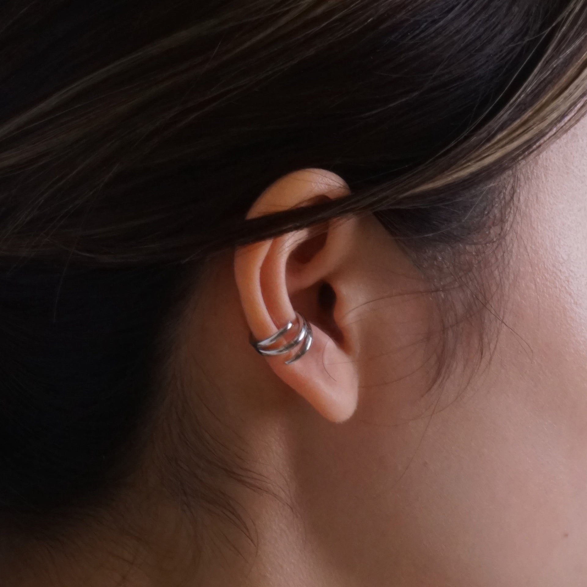 Silver Swirl Ear Cuff