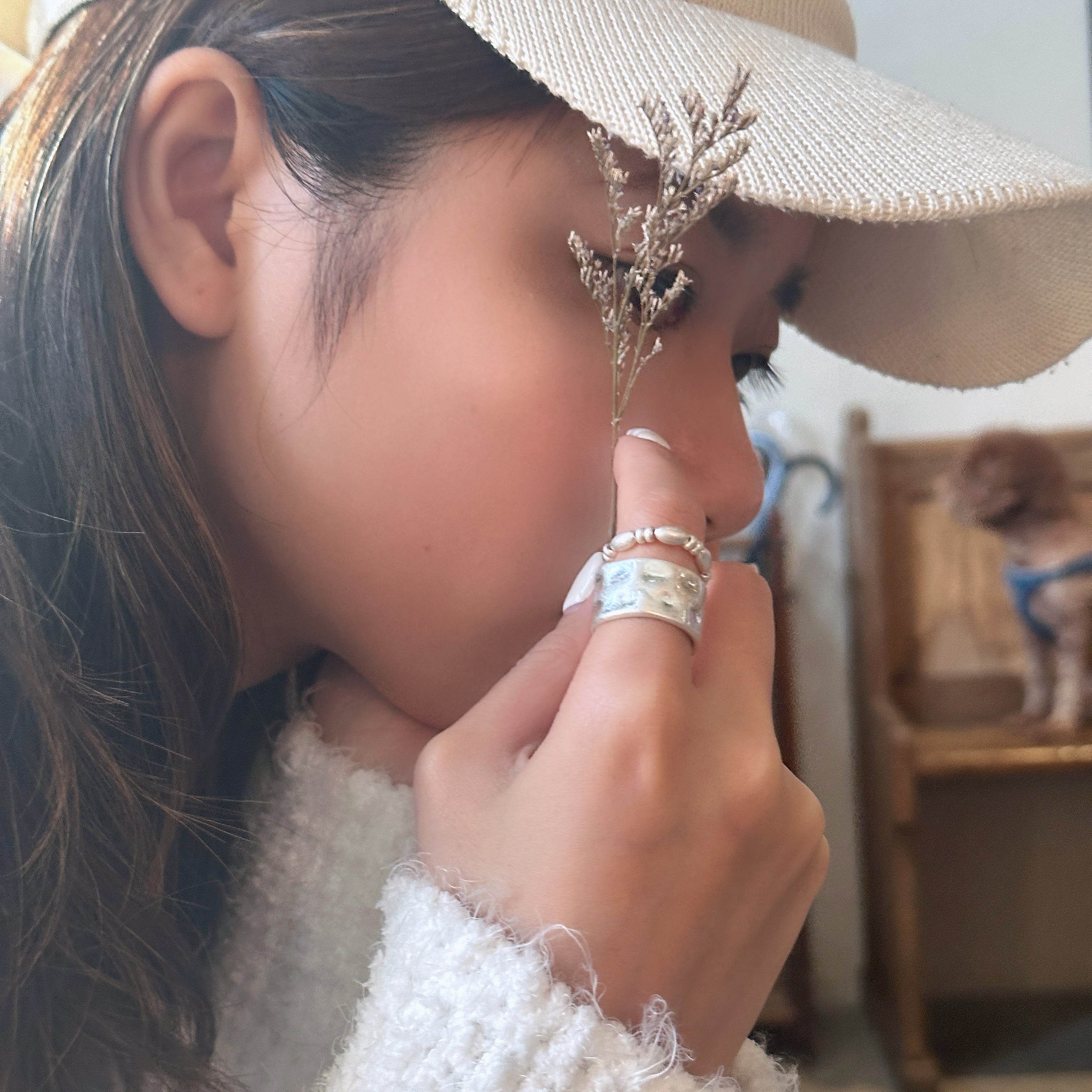 Vintage Wide Bead Ring - Coddle Heaven