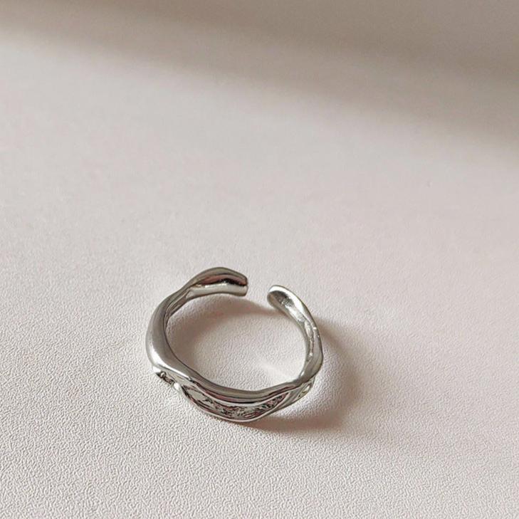 Silver Loop Ring - Coddle Heaven
