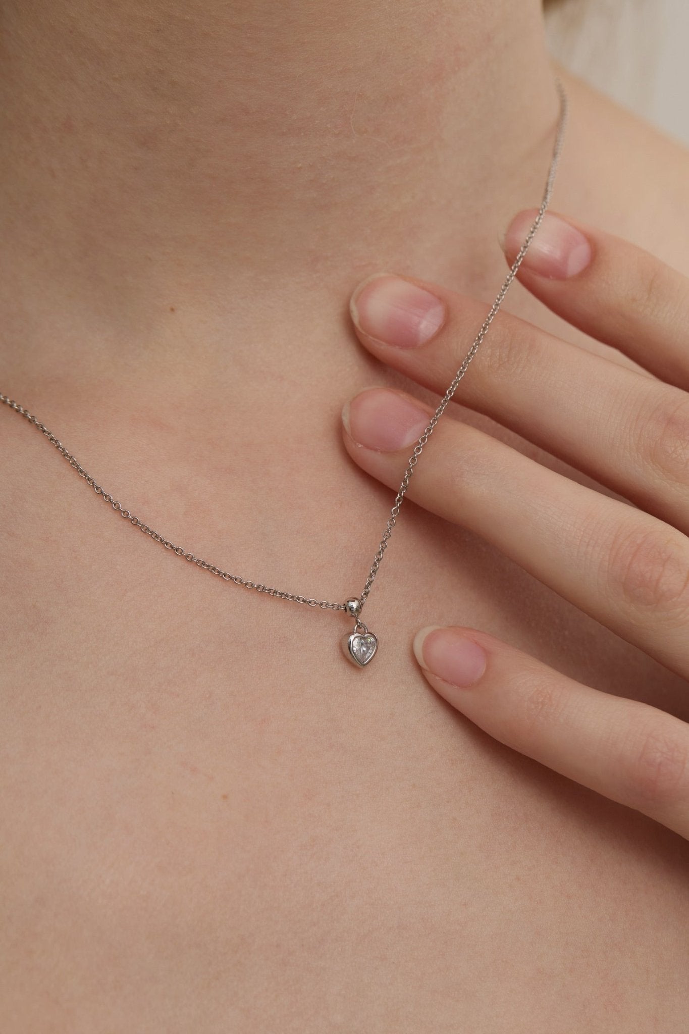 Bezel Heart Necklace - Coddle Heaven