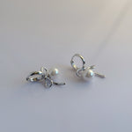 Bow Pearl Earrings - Coddle Heaven