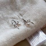 Bow Pearl Earrings - Coddle Heaven