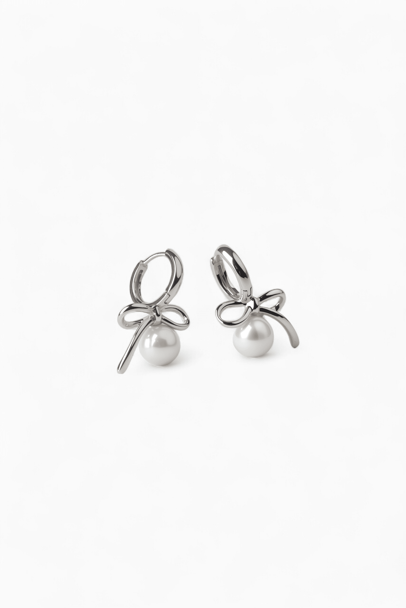 Bow Pearl Earrings - Coddle Heaven