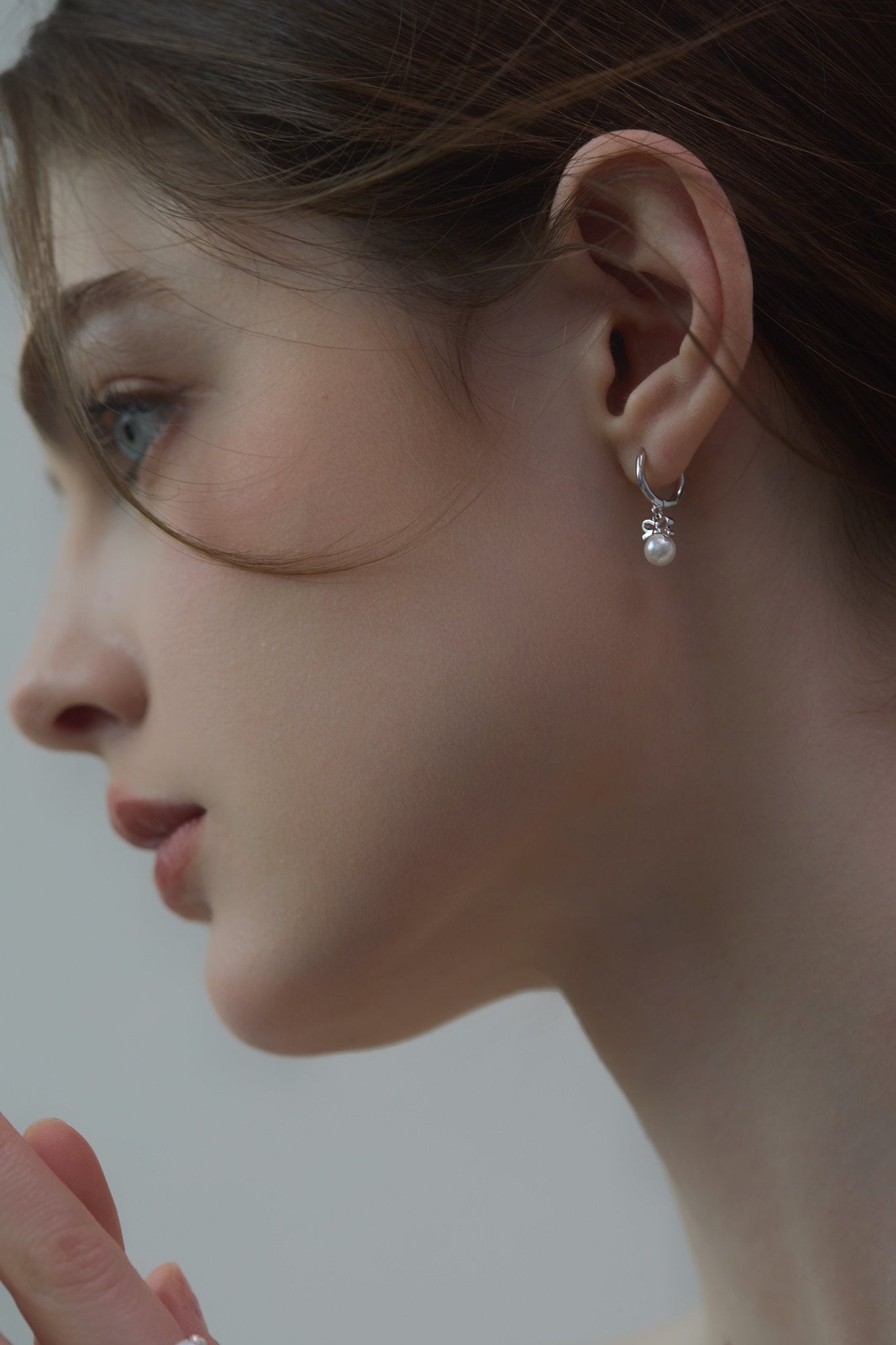 CH Mini Bow Pearl Earrings - Coddle Heaven
