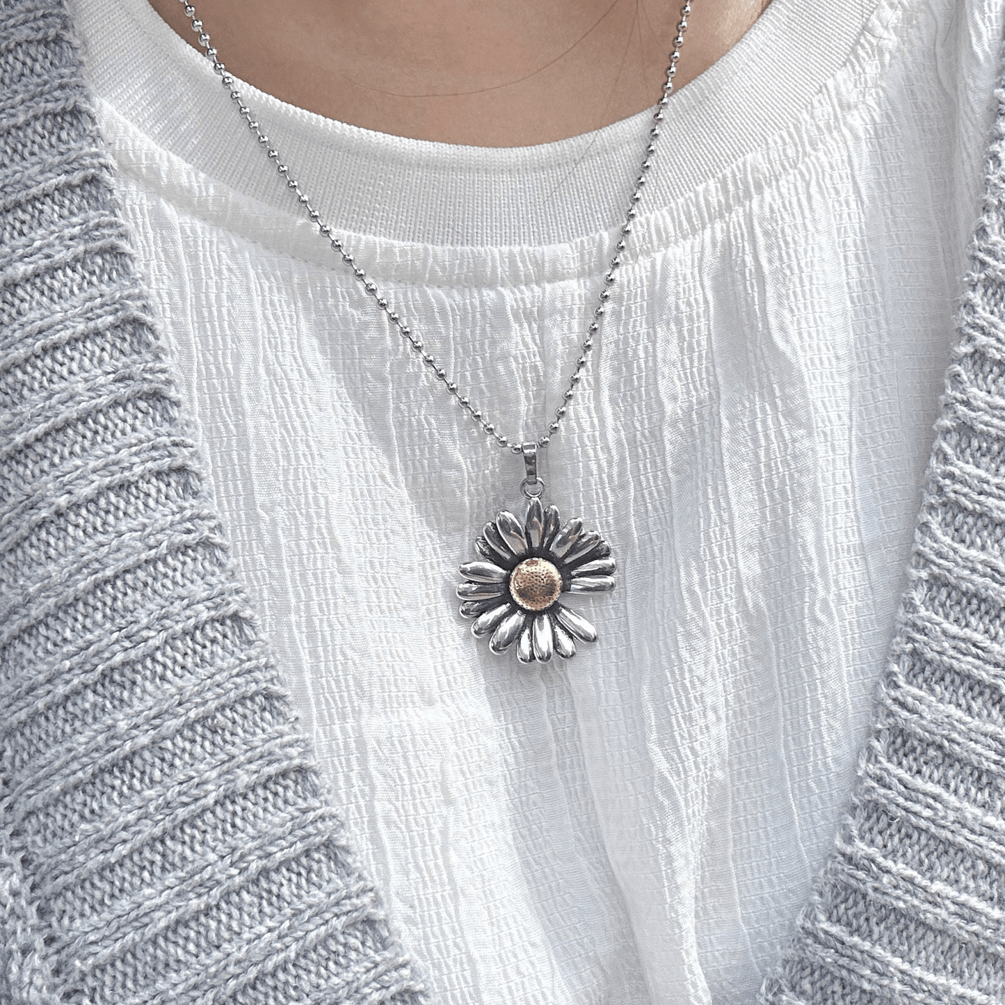 Flower Necklace - Coddle Heaven