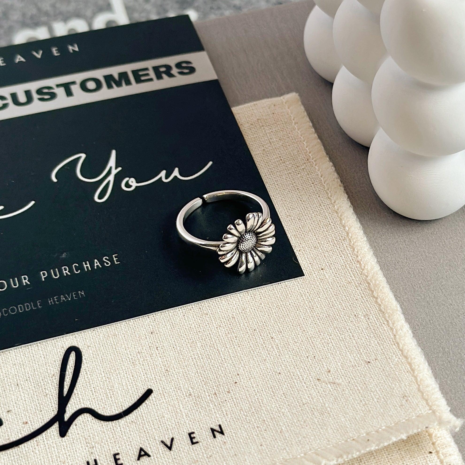 Flower Ring - Coddle Heaven