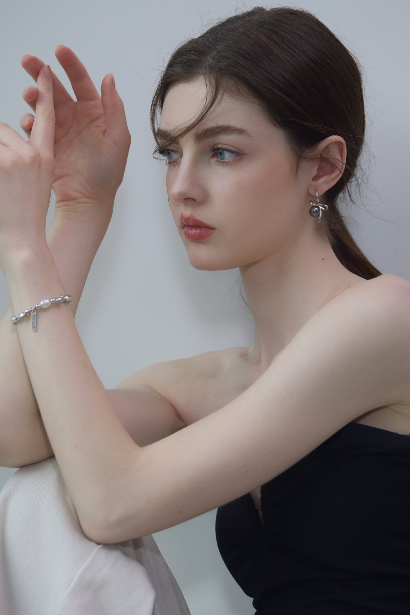 Gray Bow Pearl Earrings - Coddle Heaven