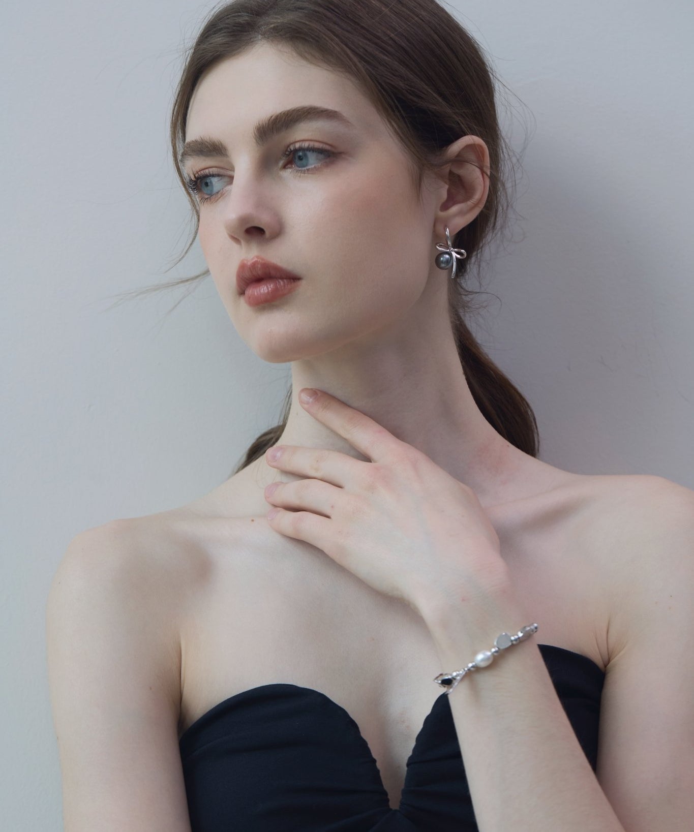 Gray Bow Pearl Earrings - Coddle Heaven