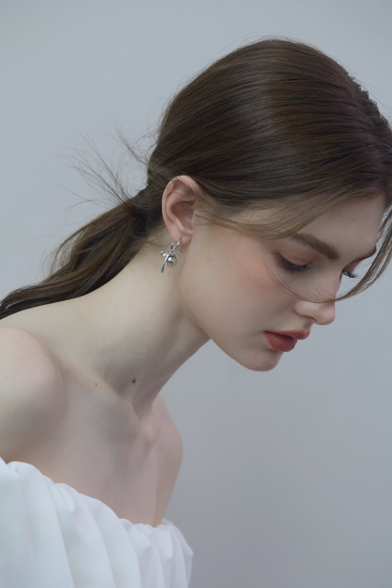 Plain Bow Pearl Earrings - Coddle Heaven