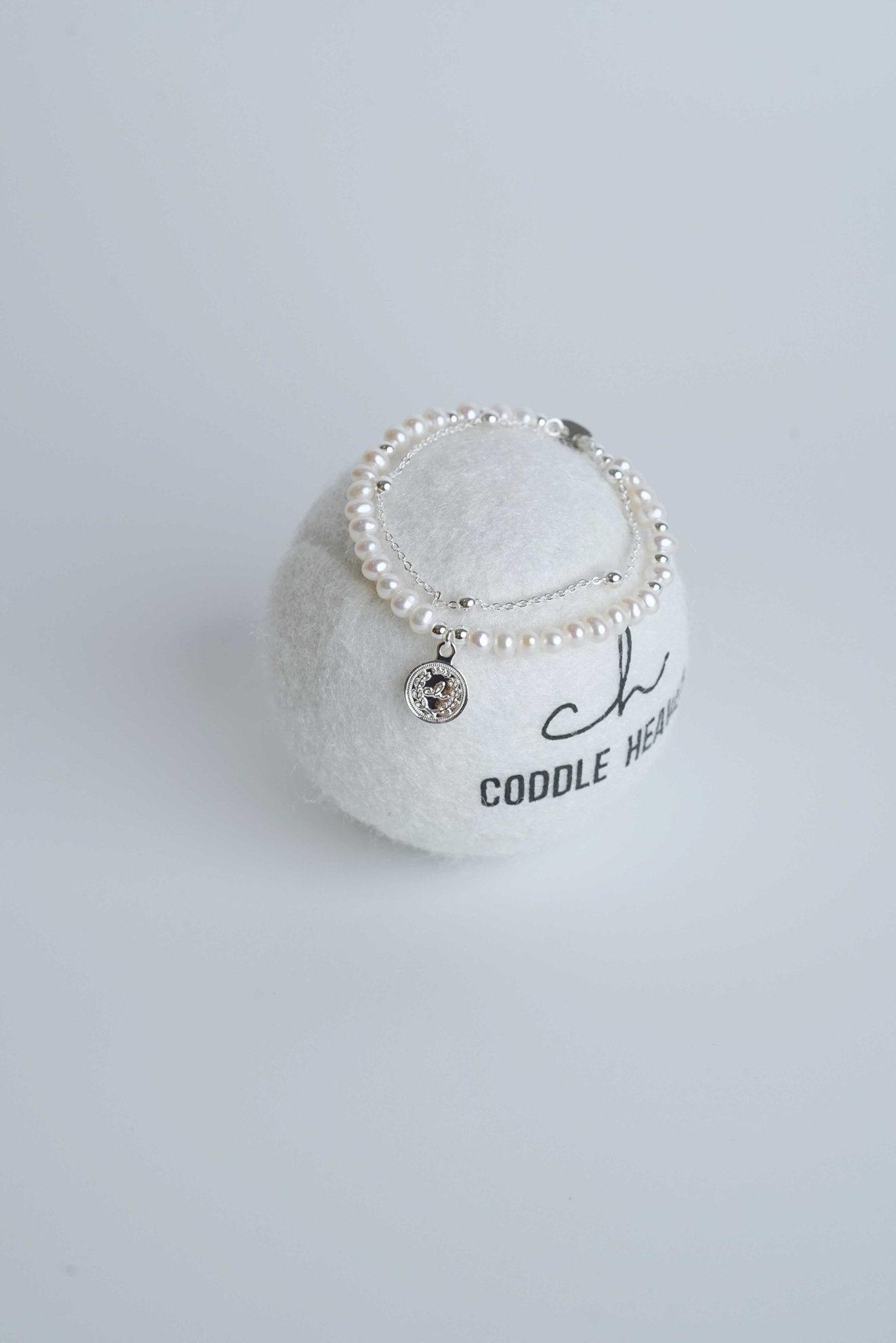 Retro Pearl Layered Bracelet - Coddle Heaven