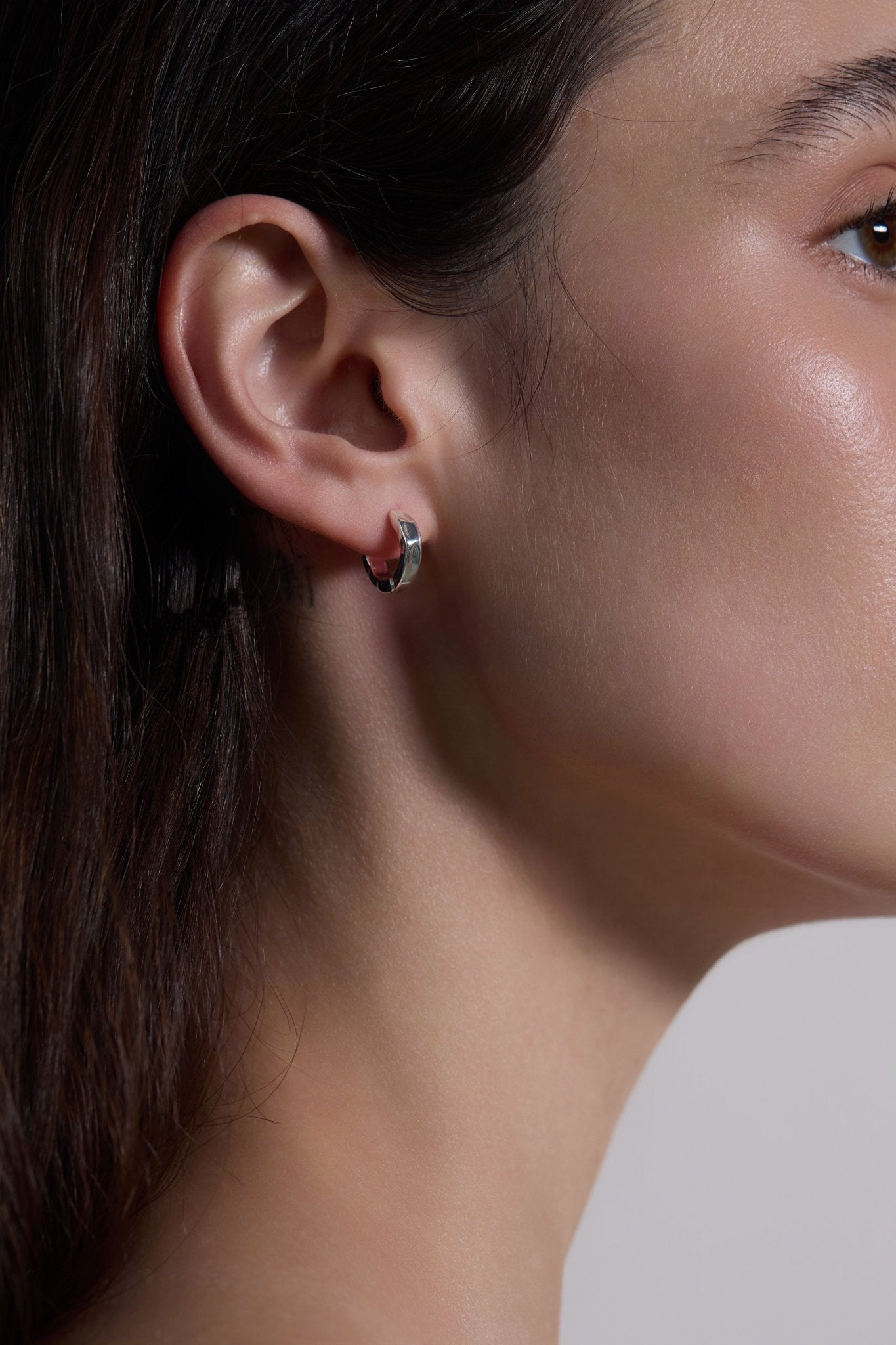 Streamline Hoop Earrings - Coddle Heaven