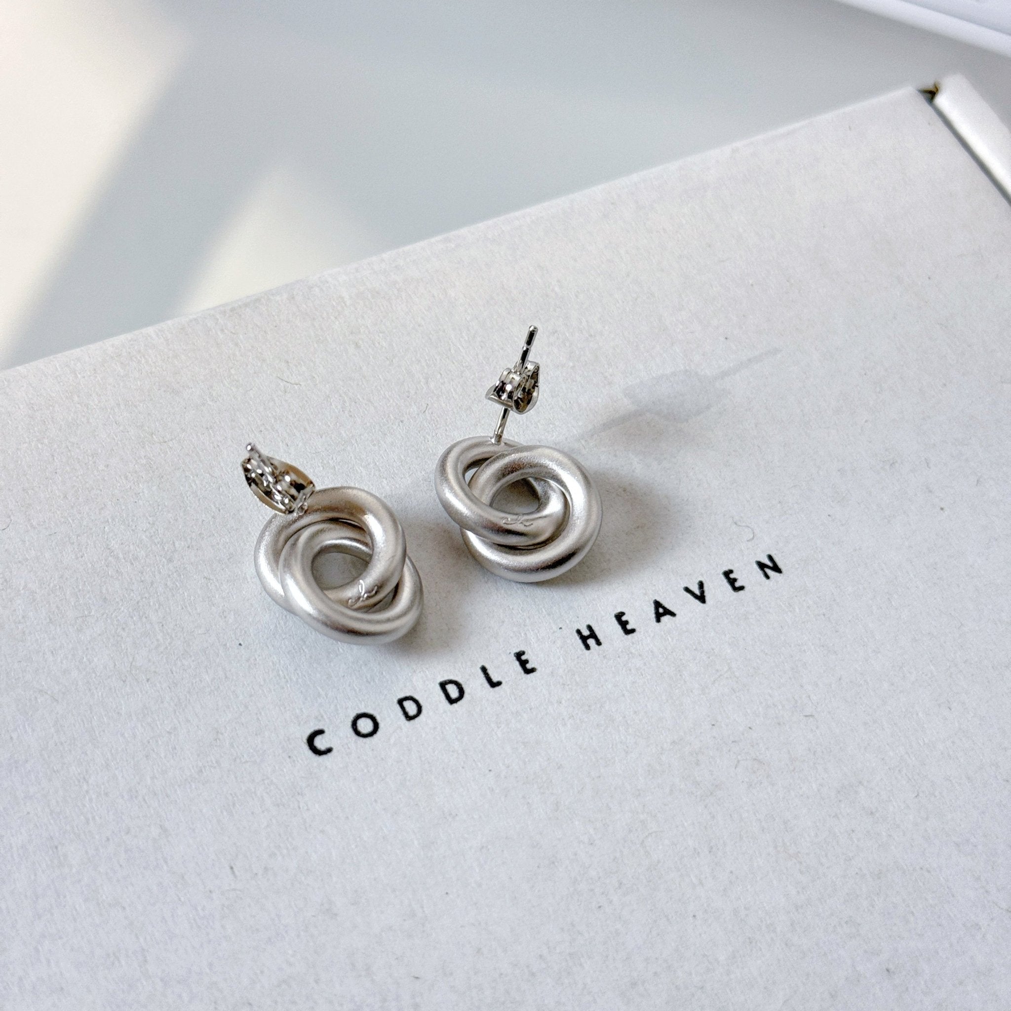 Twin Hoop Clasp - Coddle Heaven
