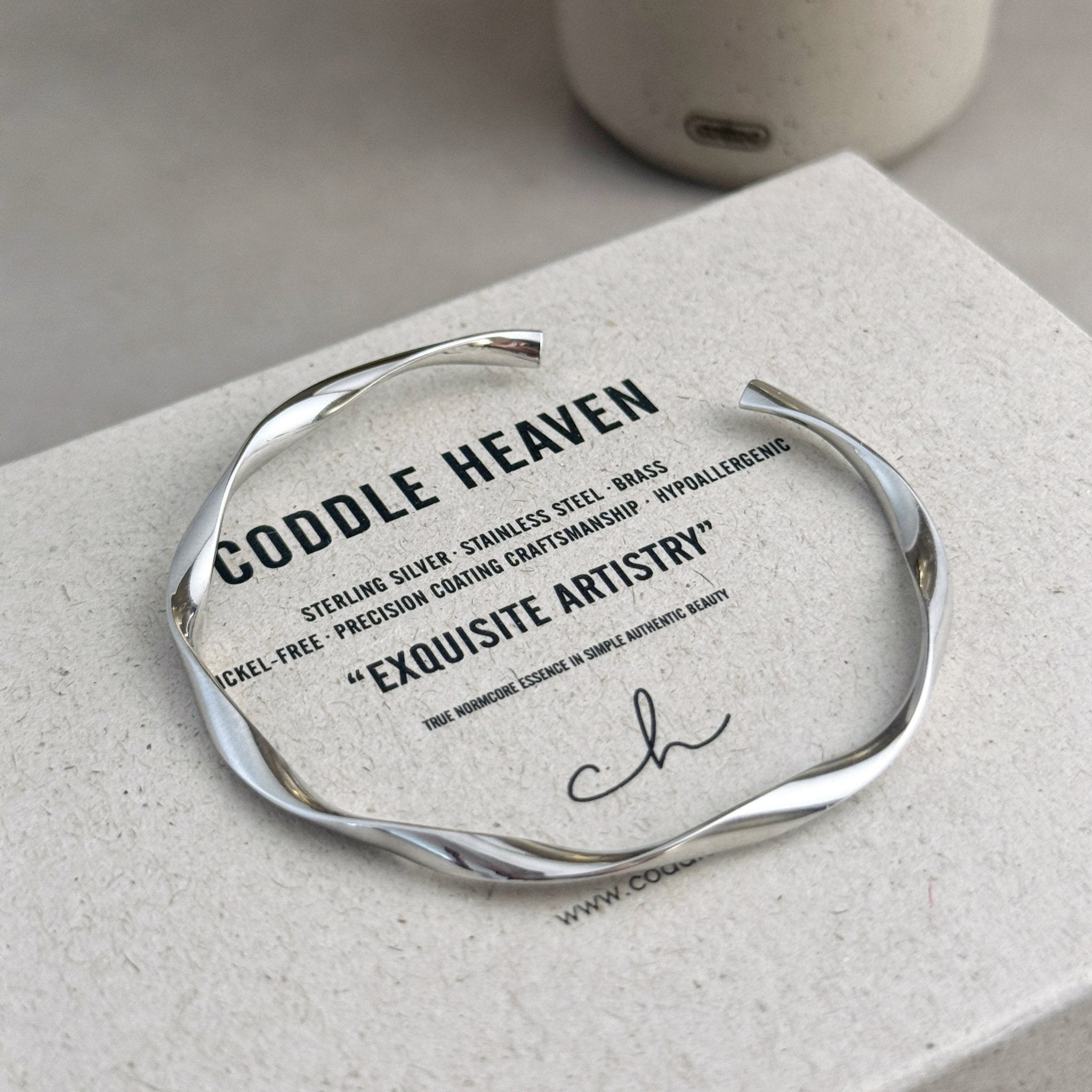 Twist Simplicity Bracelet - Coddle Heaven