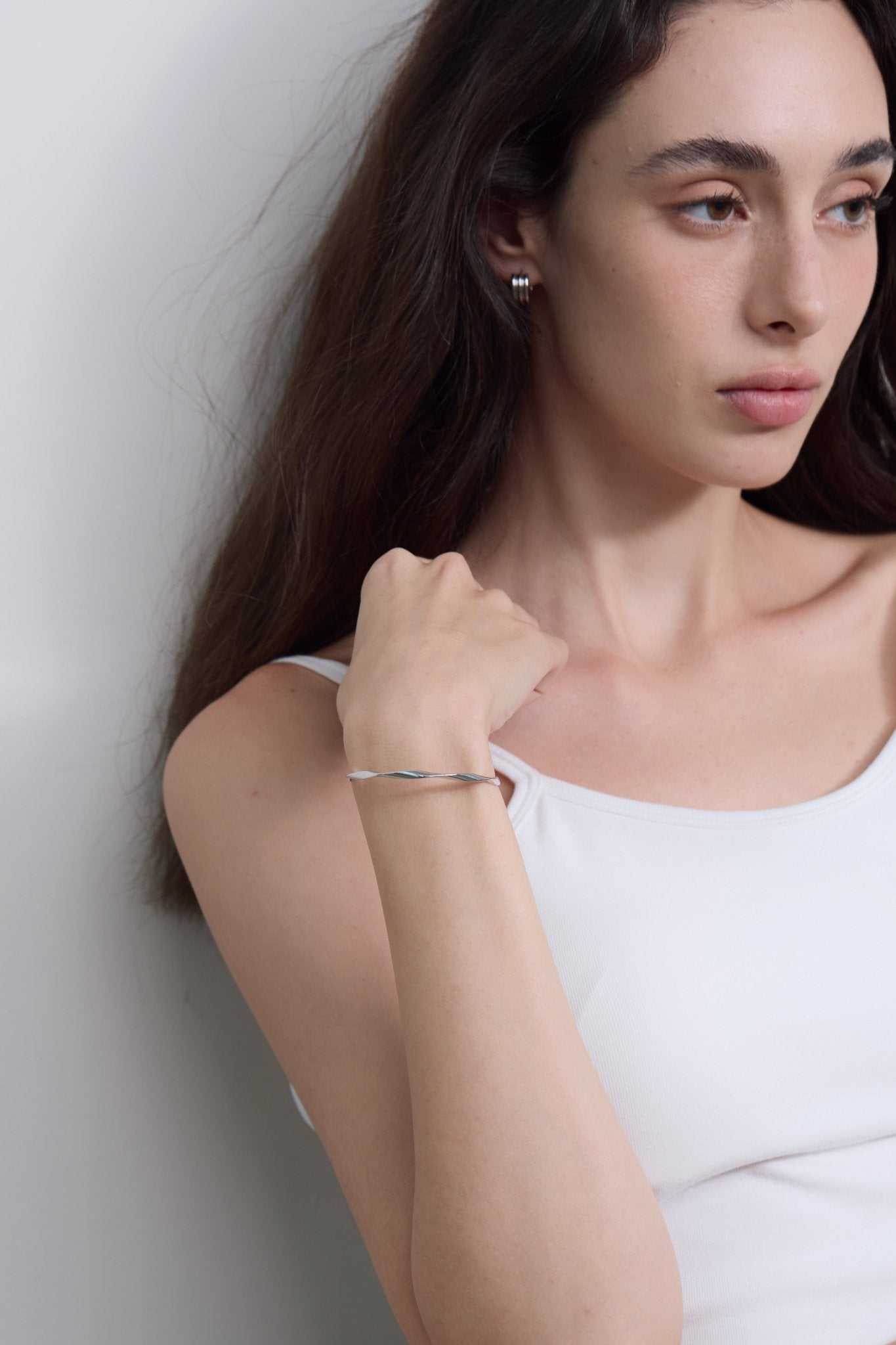 Twist Simplicity Bracelet - Coddle Heaven