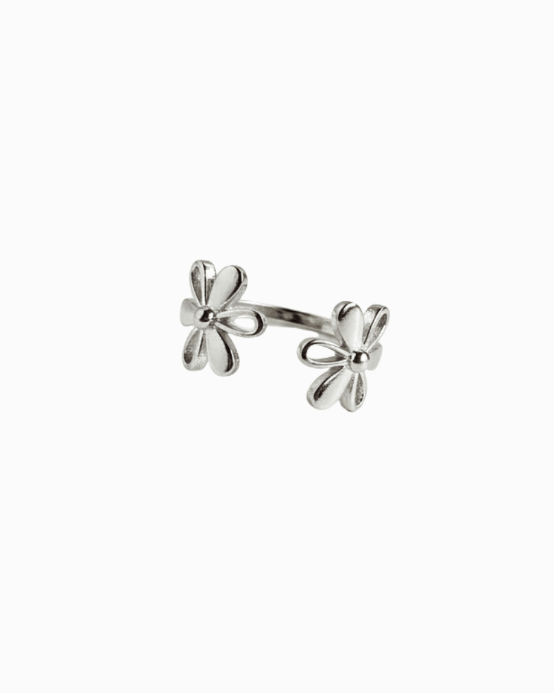 Vintage Flower Ring - Coddle Heaven